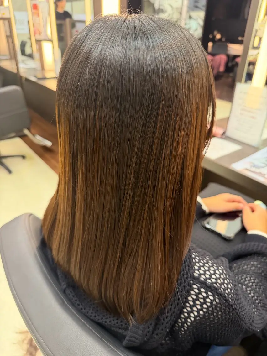 ミディアム 池田 朱李のヘアスタイル