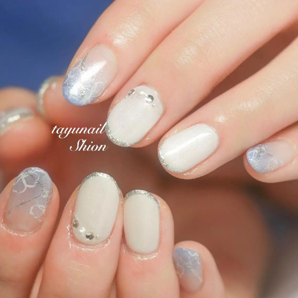 ネイル アートネイル ブルー フラワーネイル ジェルネイル パラジェル ネイルサロン 【たゆnail】のネイルデザイン