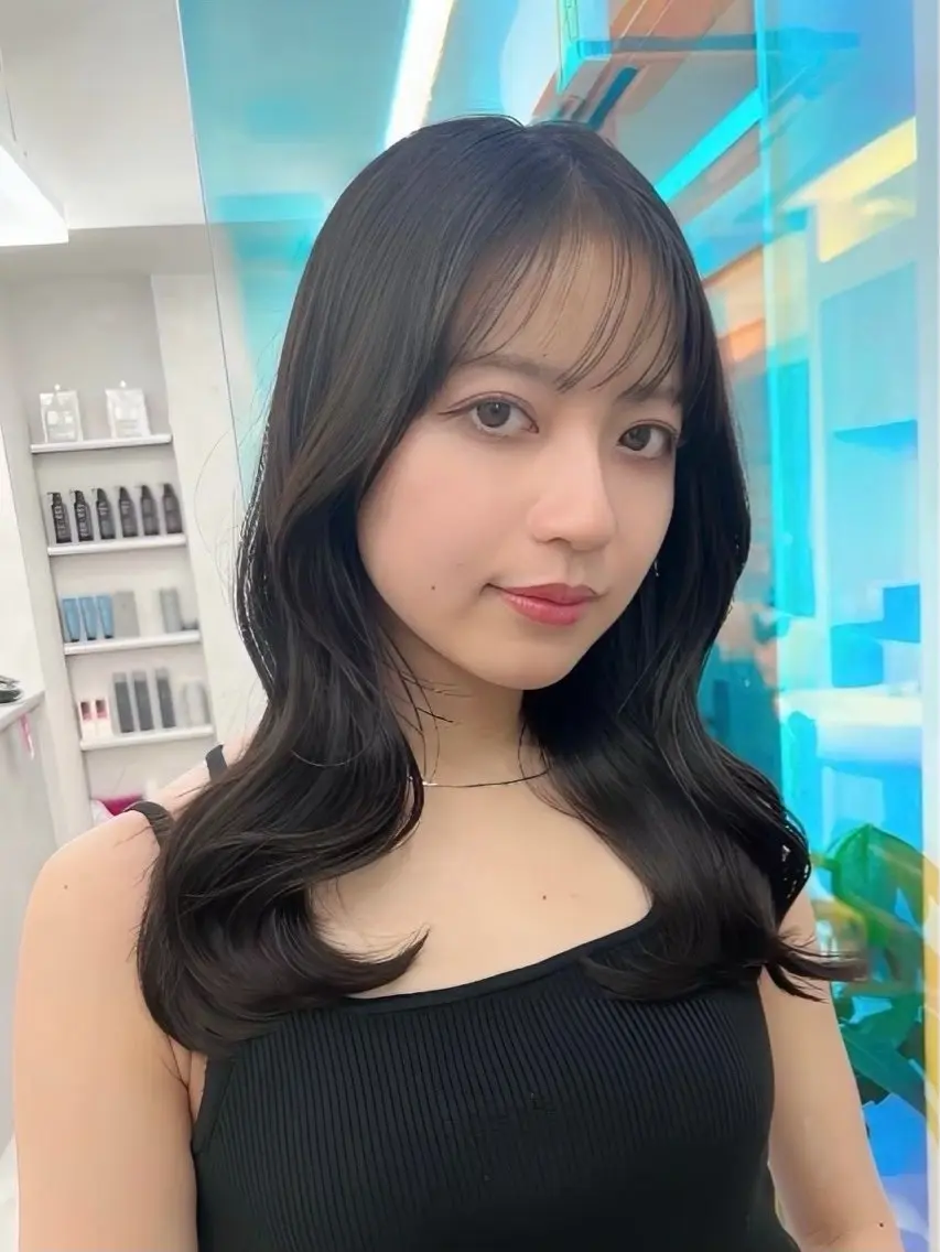 カラー ♻️ブリーチなし カラー♻️のヘアスタイル