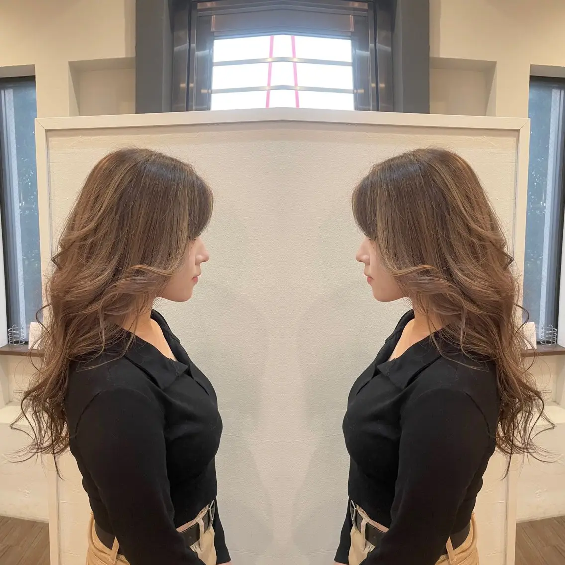 ロング カラー ベージュカラー ハイライトカラー ハイライト ヘアカラー VERDA KENのヘアスタイル