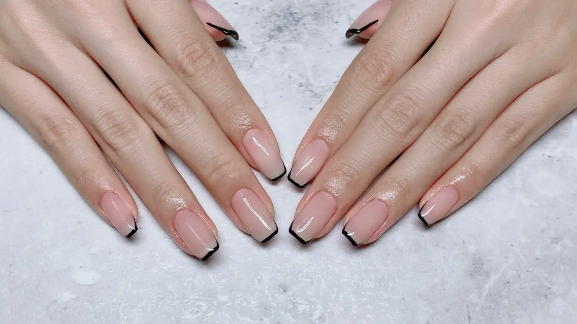 ネイル 長さ出し フットネイル ジェルネイル 韓国ネイル マグネットネイル ハンドネイル Nail Ann【西川口店】のネイルデザイン