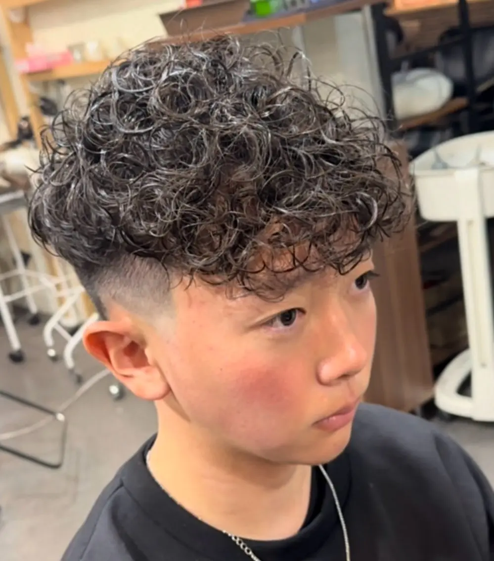 パーマ メンズ メンズパーマ スペインカール カット パーマ 年間2000名担当◎ パーマ職人/仲原佑樹のヘアスタイル