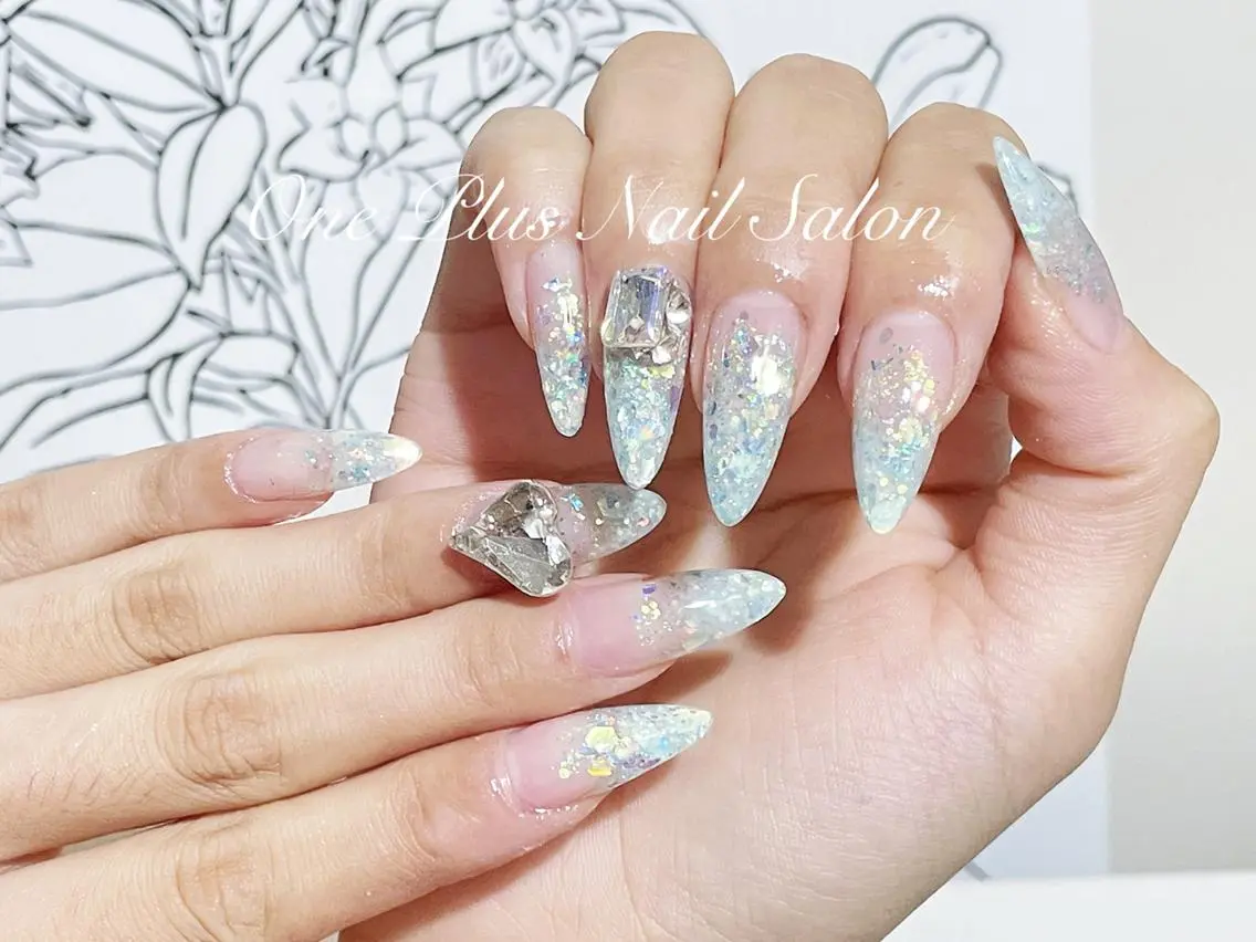 ネイル One Plus Nail Salonのネイルデザイン