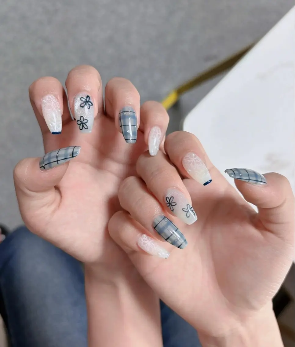 ネイル ハンドネイル Swan Nail Salonのネイルデザイン