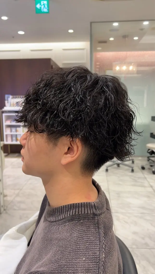 パーマ メンズ 🍊暖色カラー🍊 あいみ🧚🏻のヘアスタイル