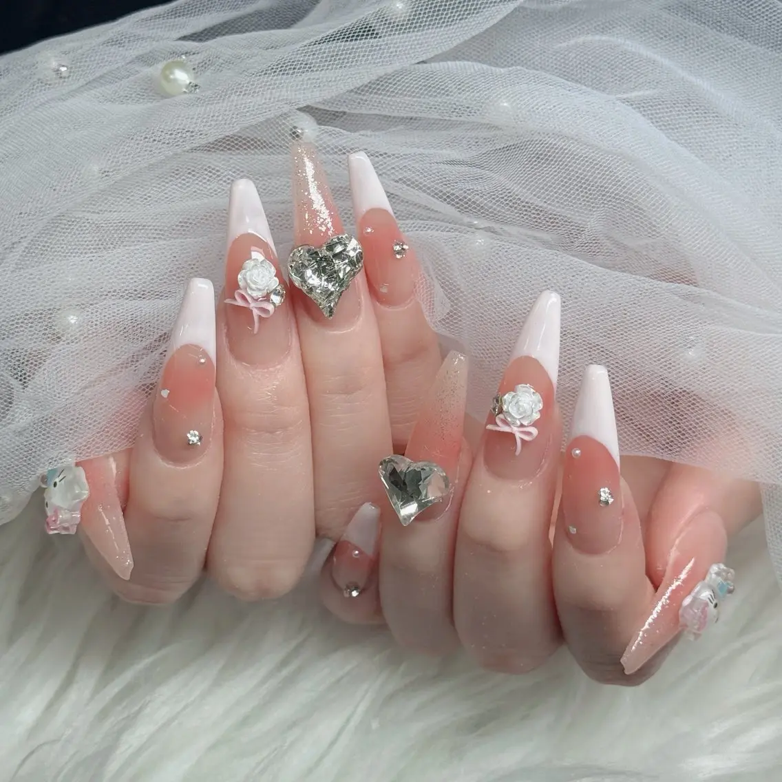 ネイル フットネイル フレンチネイル グラデーション 韓国ネイル ロングネイル ハンドネイル Hani Nail Salonのネイルデザイン
