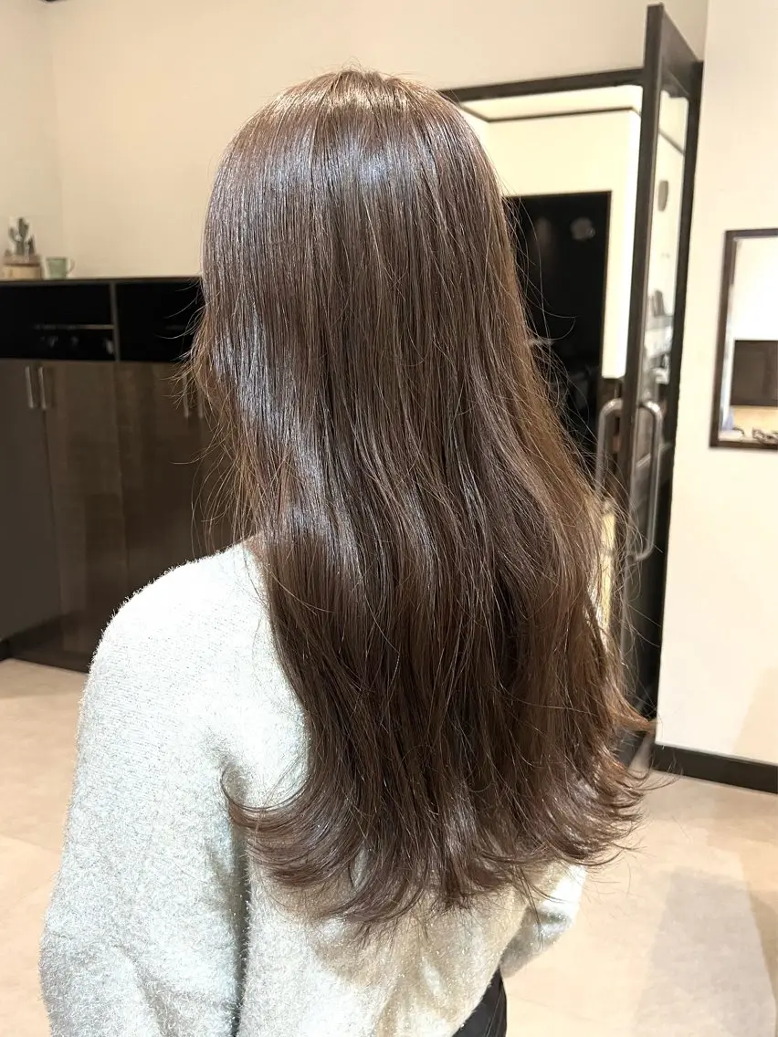ロング カラー ブリーチなし透明感 カラー🪽 尾里真桜のヘアスタイル