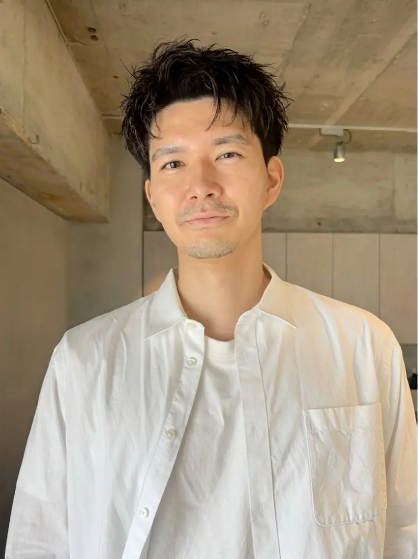 ショート パーマ メンズ ショートヘア カット トリートメント 【メンズ縮毛矯正】 FILMS  軍司のヘアスタイル