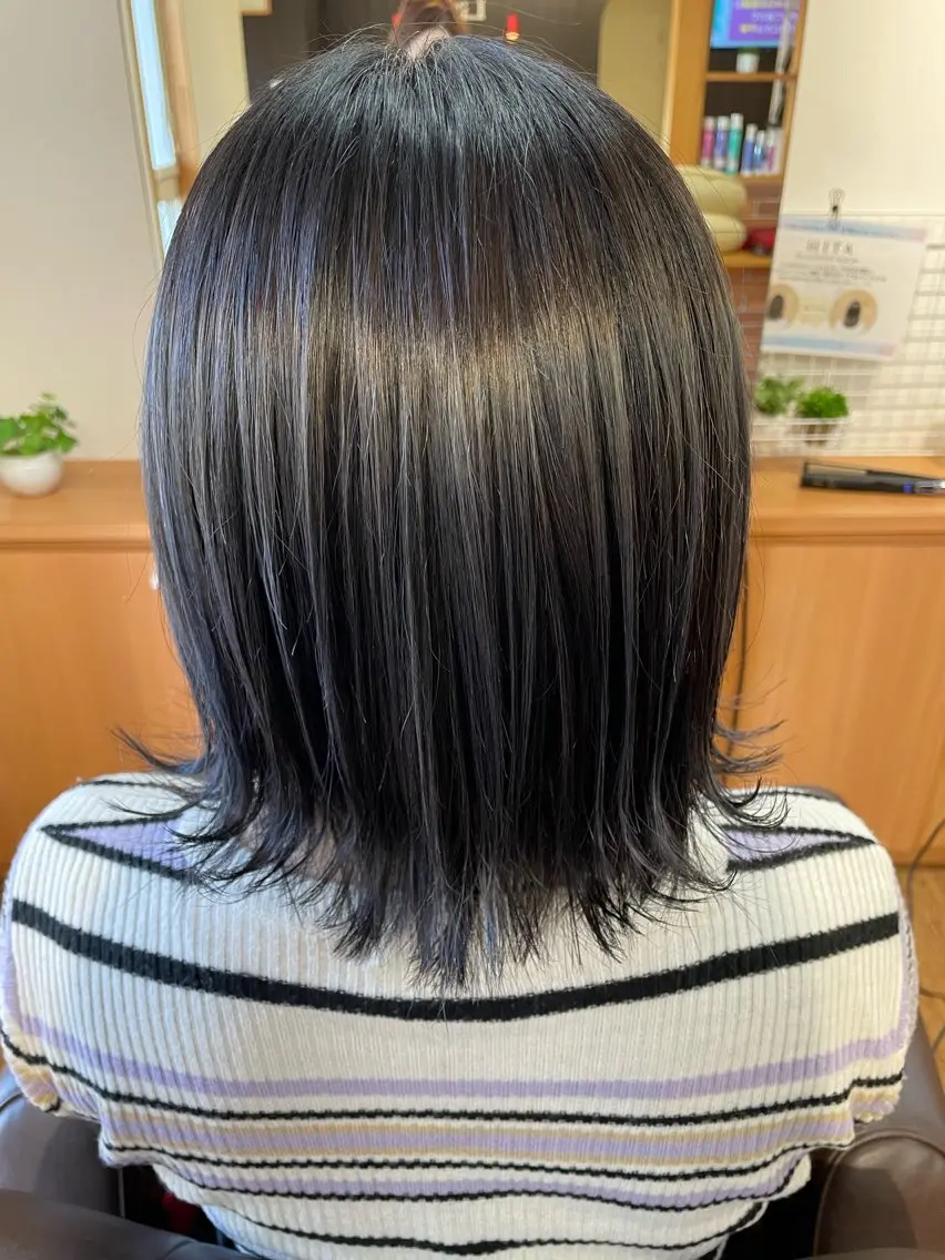 ミディアム カラー Lily 本店 井階のヘアスタイル