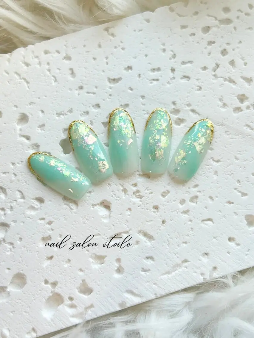 ネイル オーロラネイル フレンチネイル ニュアンスネイル 夏ネイル ハンドネイル nail salon étoileのネイルデザイン
