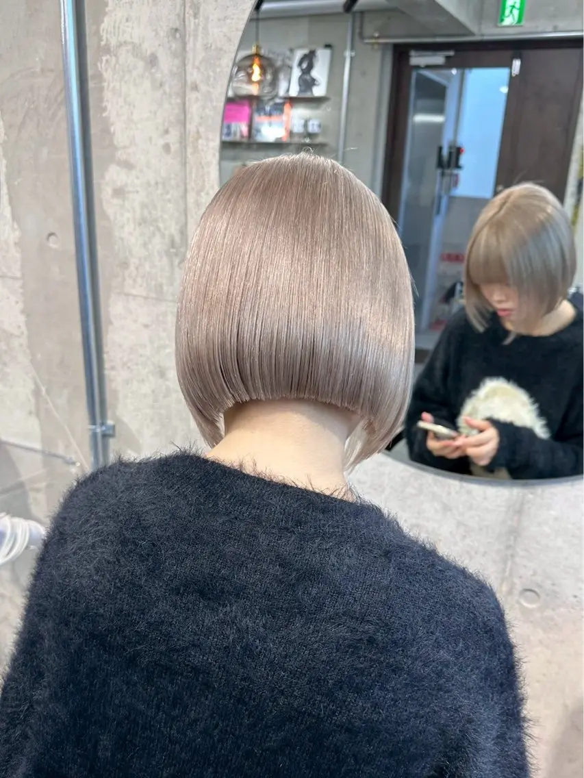 ショート カラー ヘアカラー トリートメント ✨ブリーチカラー/ 艶髪suzu🪽🤎のヘアスタイル