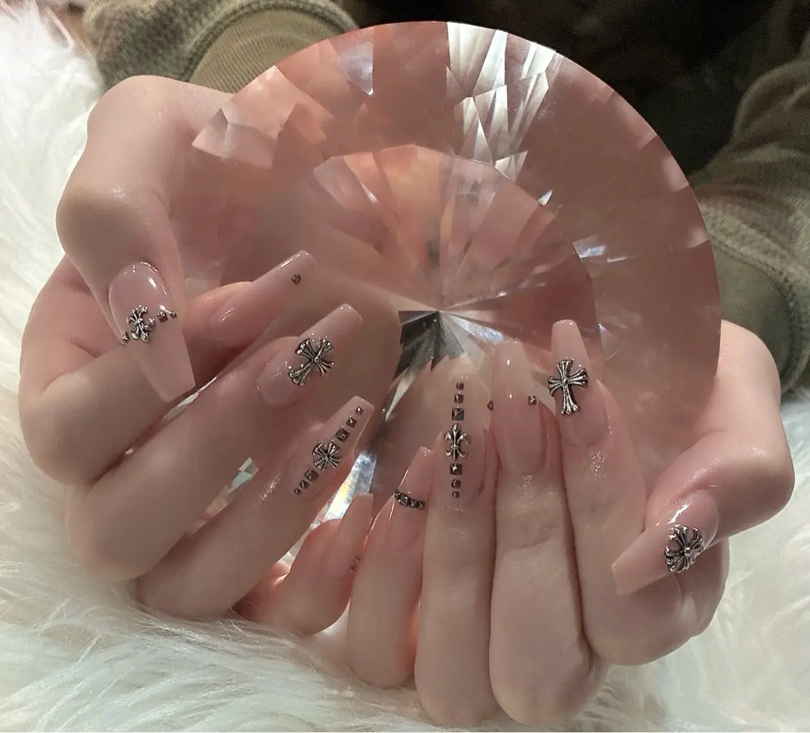 ネイル LoaChaton kaeのネイルデザイン