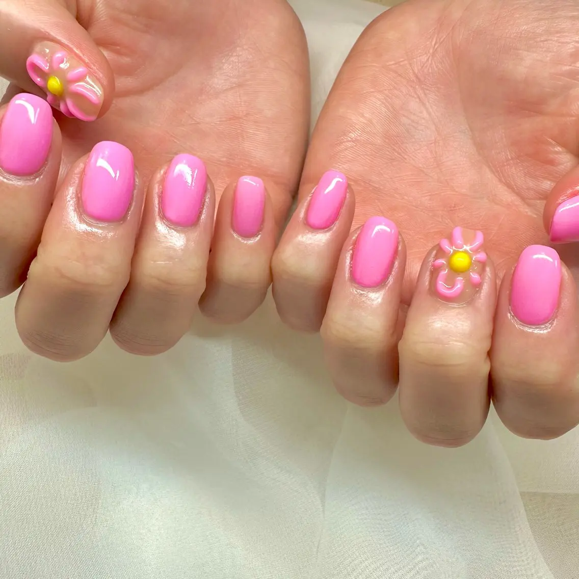 ネイル ぷっくりネイル ハンドネイル GéRanium Harukaのネイルデザイン