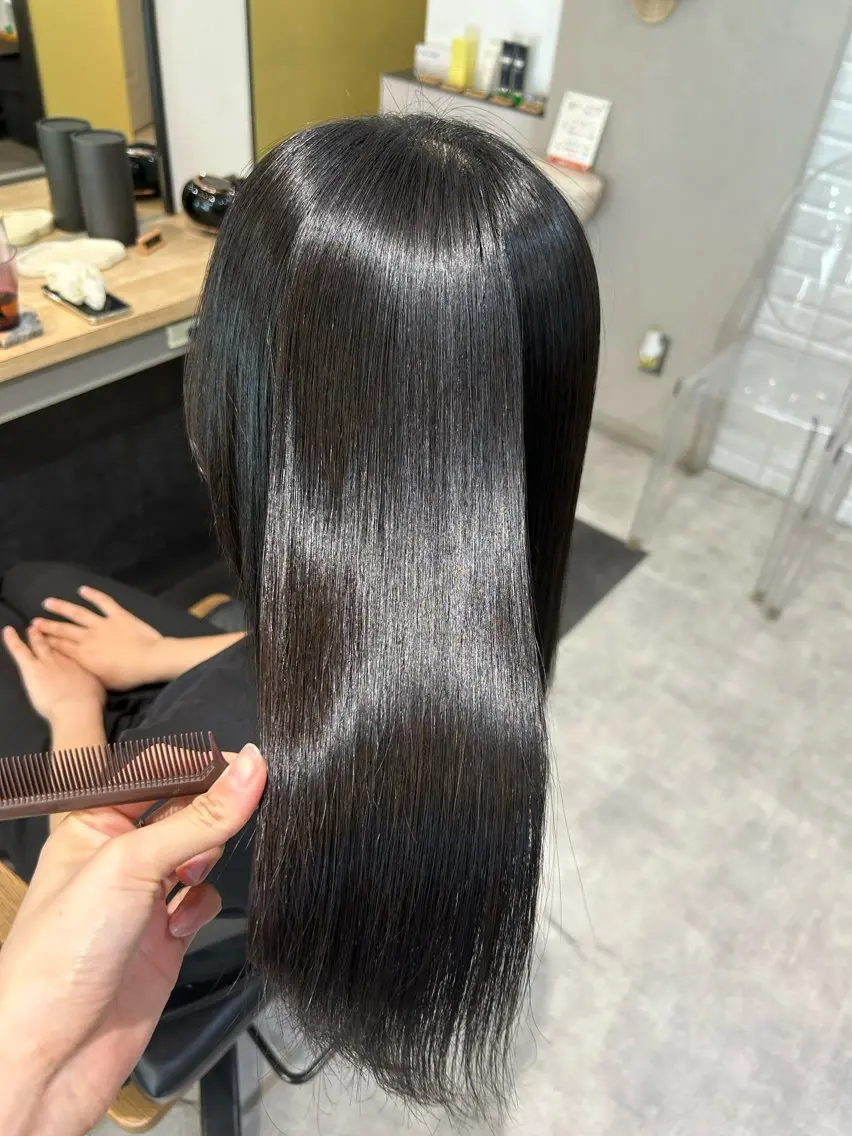 ロング パーマ 髪質改善 ストレートパーマ カット 縮毛矯正 トリートメント hubhair レイヤー/透明感のヘアスタイル