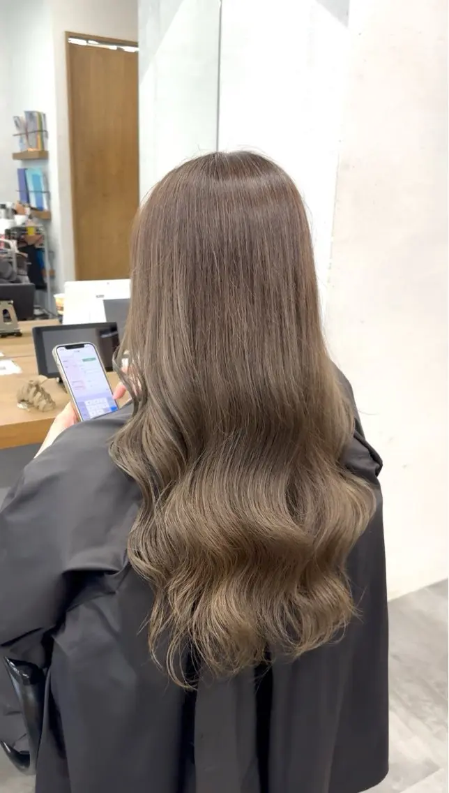 ロング ヘアカラー 川井 英郁のヘアスタイル