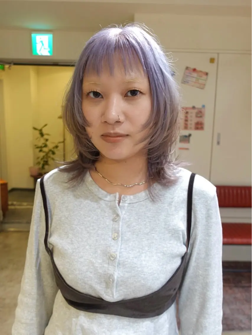 ミディアム カラー デザインカラー グレージュ ラベンダーカラー カット ヘアカラー トリートメント さと ちはるのヘアスタイル