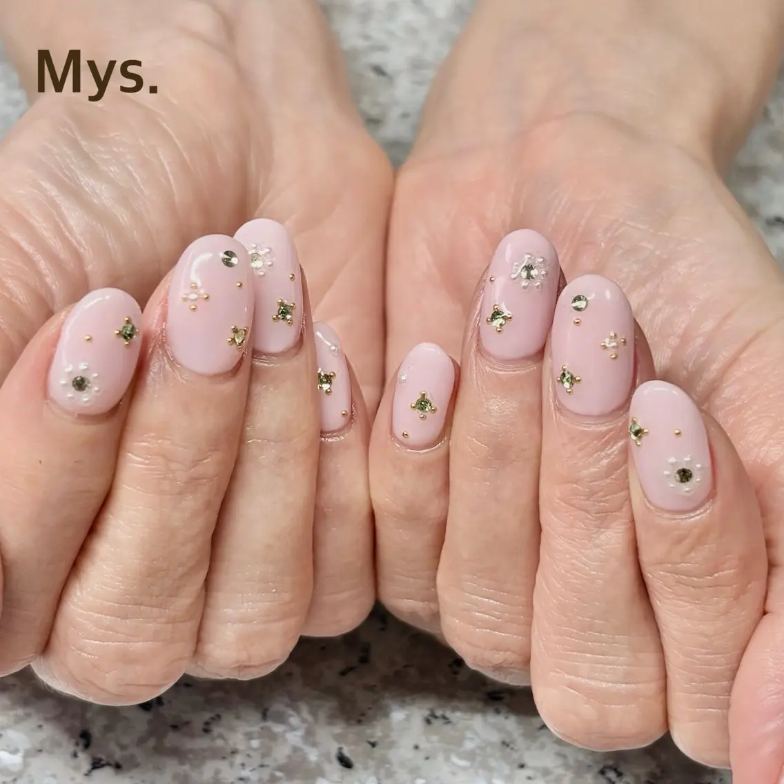 ネイル ハンドネイル Mys. 三上紗紀のネイルデザイン