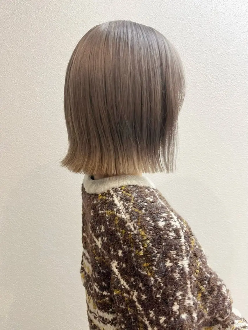 ショート ボブ 外ハネヘア 近藤 愛理のヘアスタイル