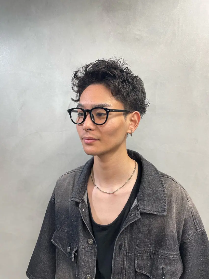 ショート カラー パーマ ヘアアレンジ メンズ fifth 石川 凪のヘアスタイル