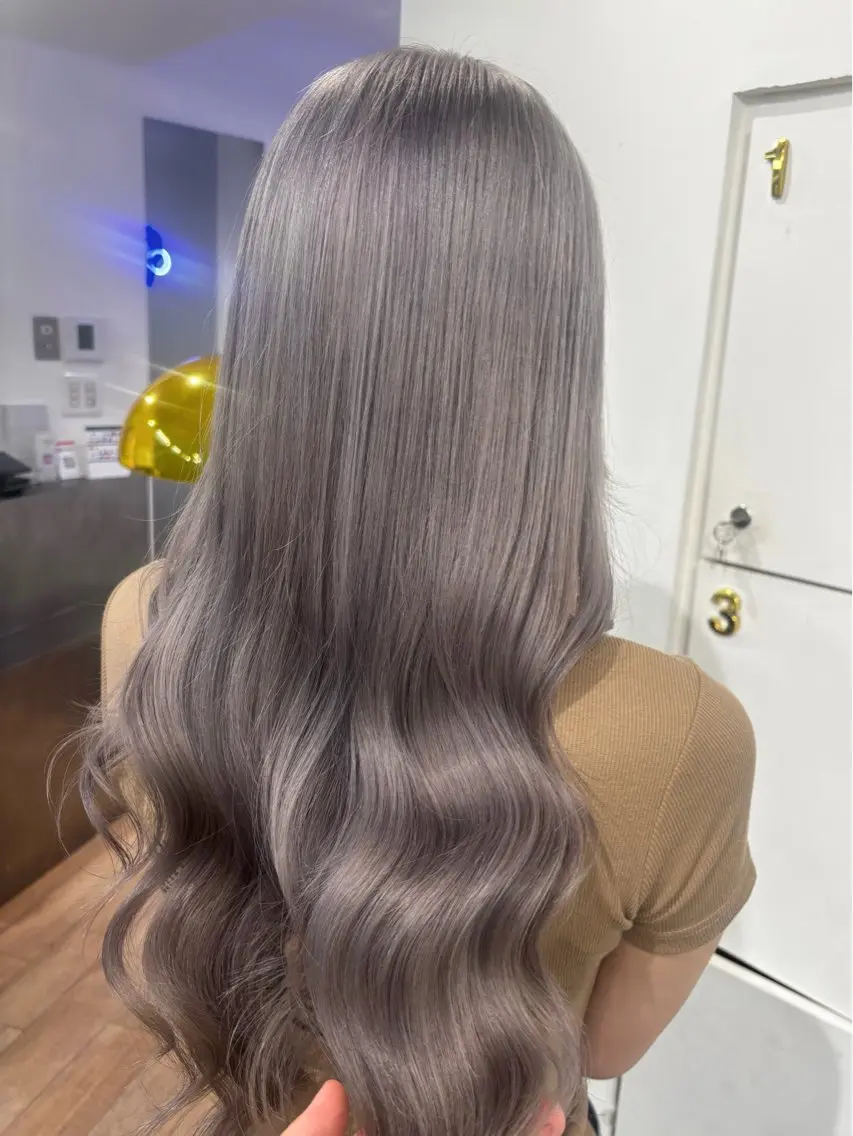 ロング ヘアカラー ブリーチ透明感カラー 🍀mizuki🍀のヘアスタイル