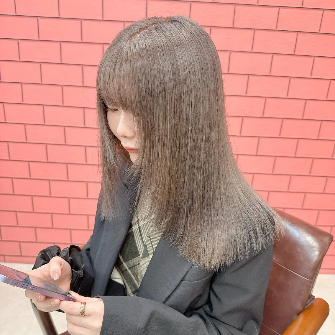 セミロング カラー バレイヤージュ ブリーチ ケアブリーチ ダブルカラー イヤリングカラー ヘアカラー トリートメント ブリーチの神 KYONのその他イメージ