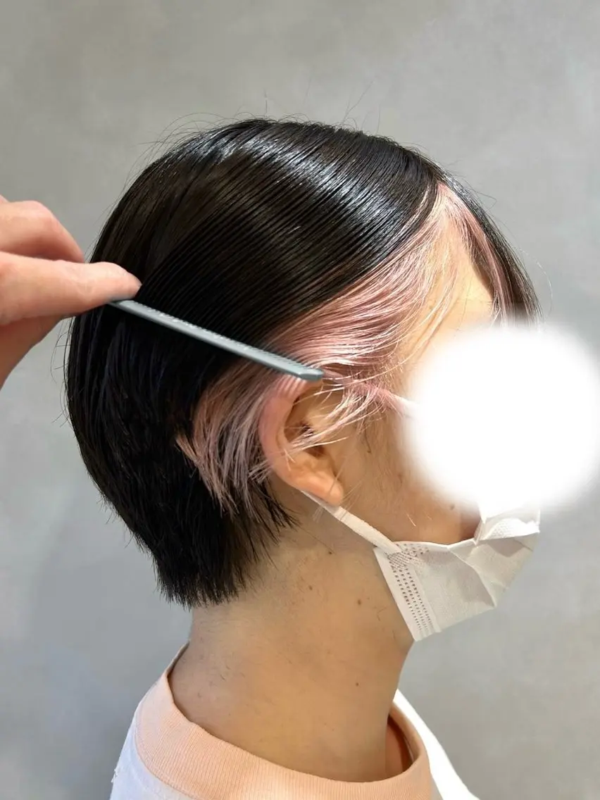 ショート カラー ショートボブ インナーカラー ピンクカラー ボブ ショートヘア カット ヘアカラー トリートメント 池袋/小顔レイヤー/ 顔まわり/taigaのヘアスタイル