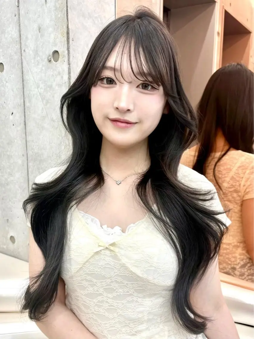 ロング 浦和うる艶 縮毛矯正⭐️セナ🎀のヘアスタイル