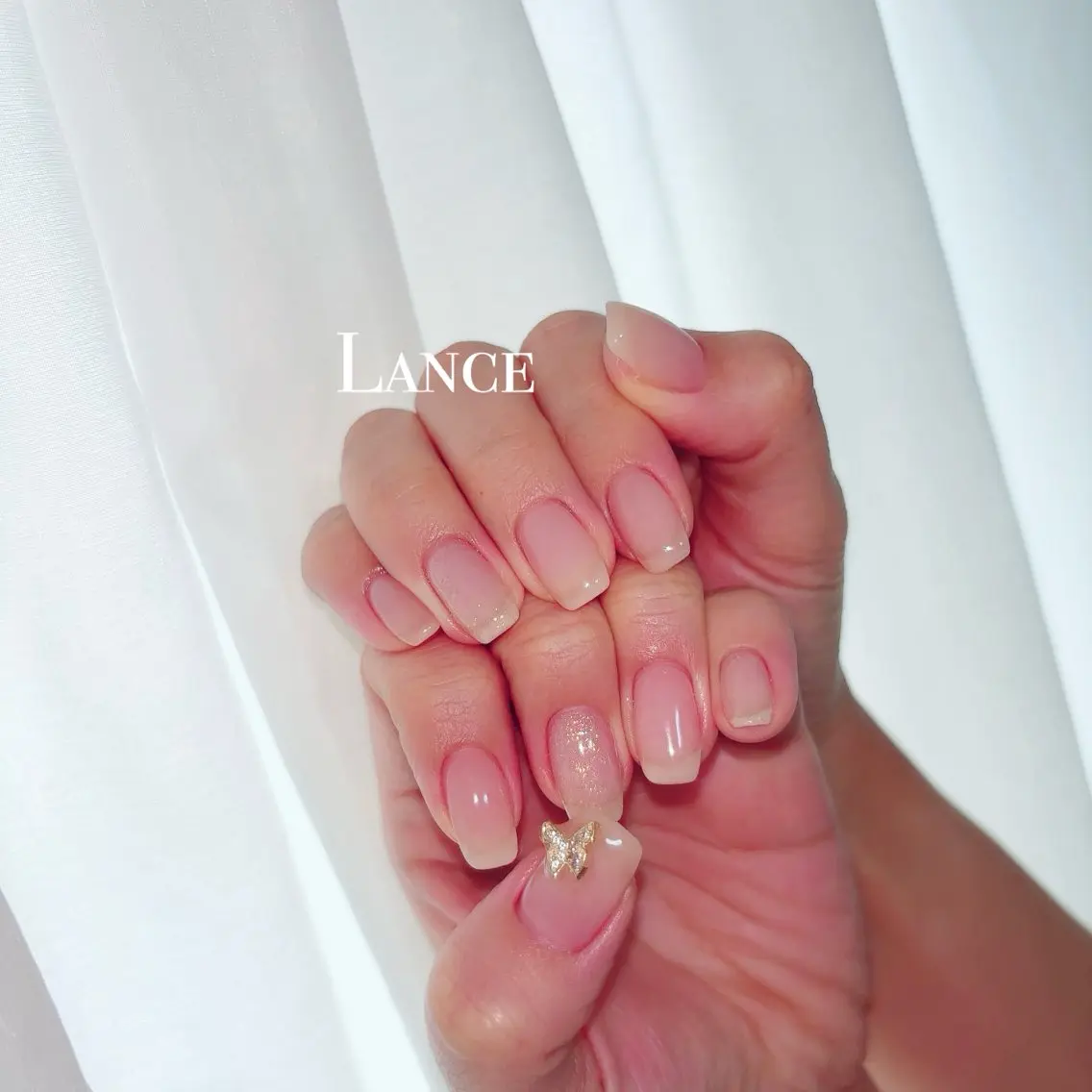 ネイル キラキラネイル 韓国ネイル 春ネイル ワンホンネイル 冬ネイル ハンドネイル Lance nailのネイルデザイン