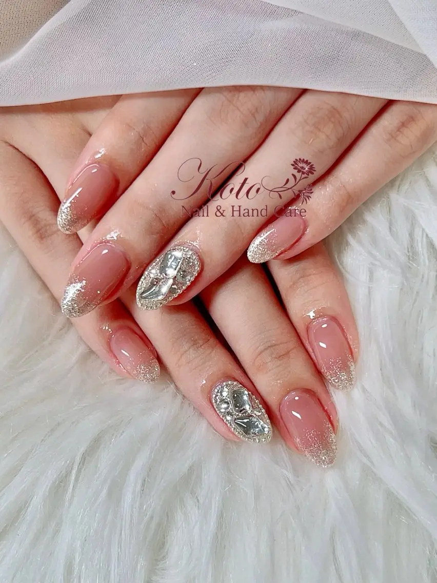 ネイル 長さ出し ジェルネイル 持ち込み ニュアンスネイル 赤色 ハンドネイル Nail Salon KOTOのネイルデザイン