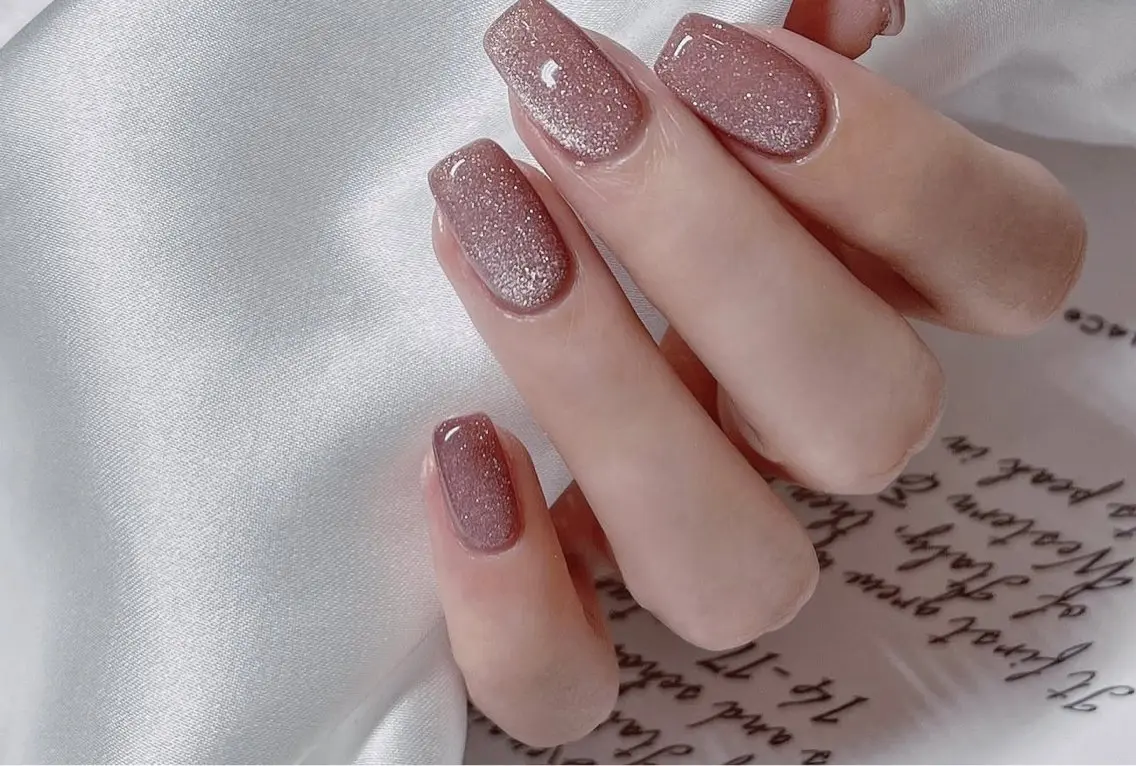 ネイル アートネイル オーロラネイル チークネイル フレンチネイル ガラスフレンチ 🎀YooLi Nail salonのネイルデザイン