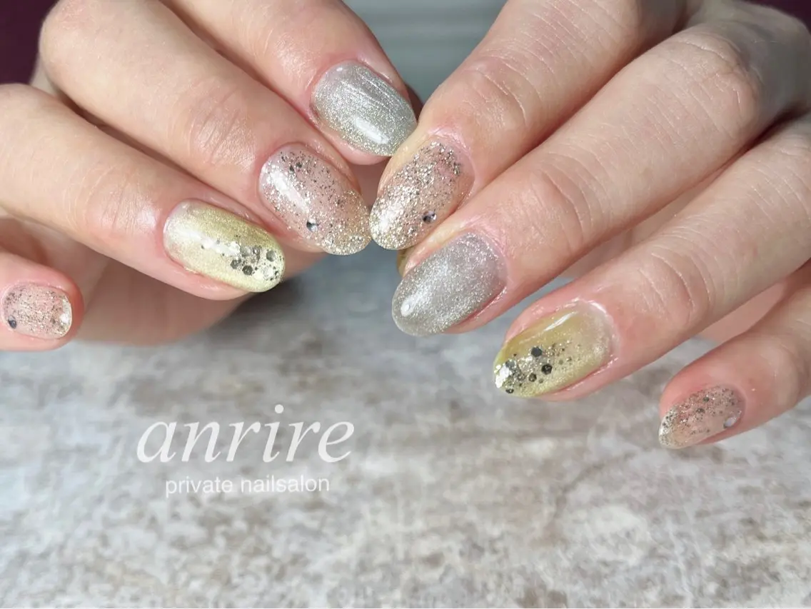 ネイル ジェルネイル グリーン キラキラネイル ラメ(グリッター) マグネットネイル ハンドネイル nailsalon anrireのネイルデザイン