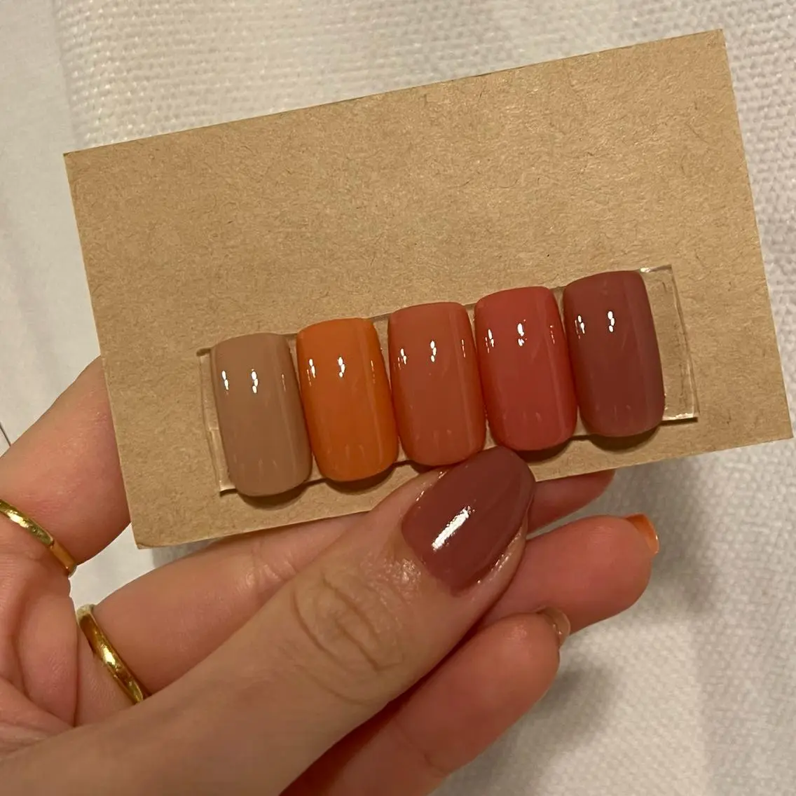 ネイル HENRIETTA NAILSALONのネイルデザイン
