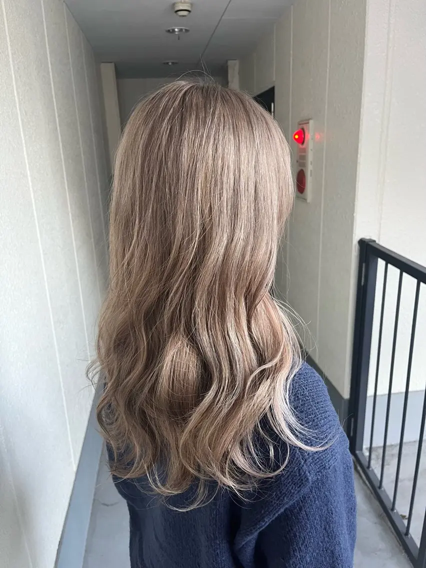 ロング カラー 池田 真衣のヘアスタイル