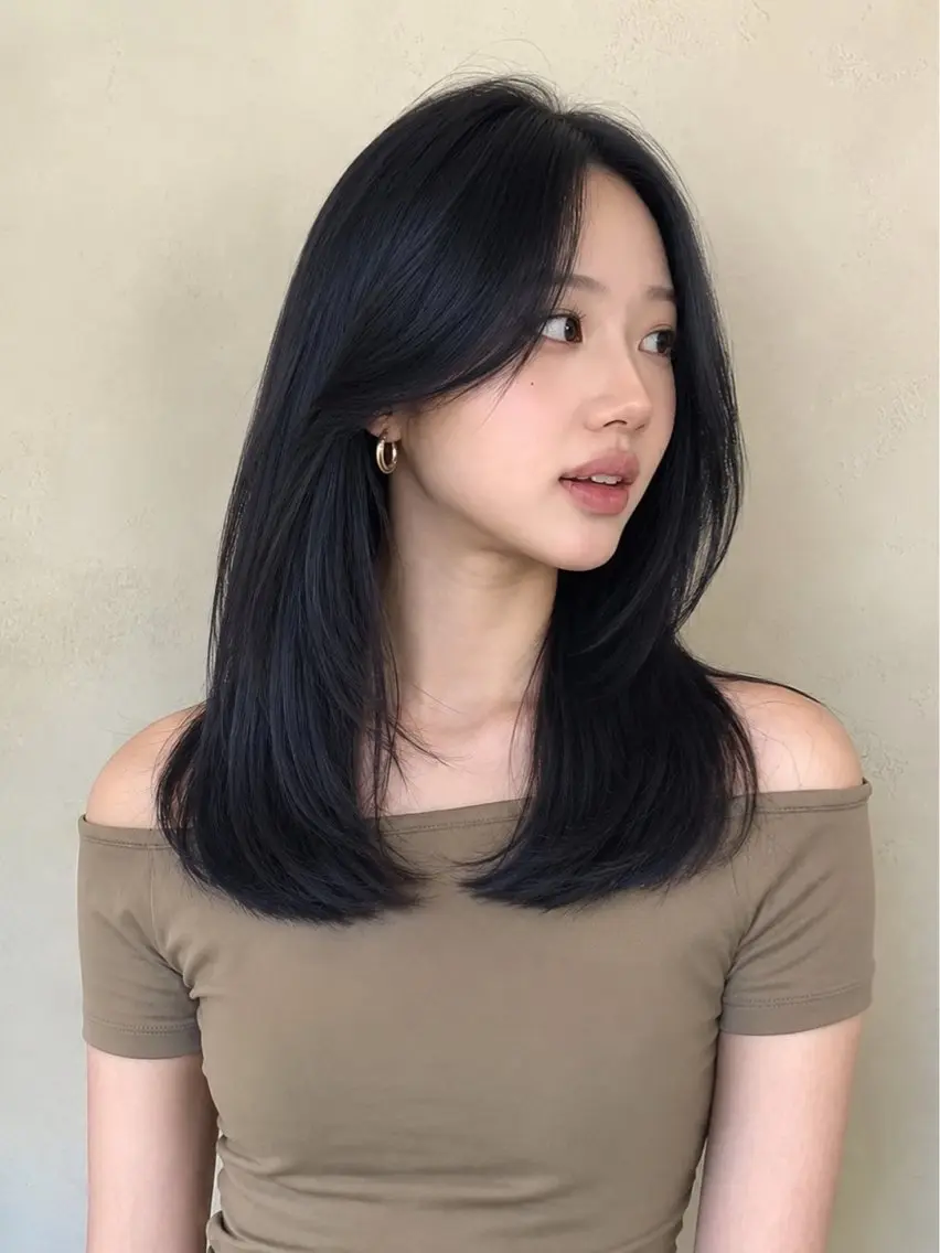 セミロング カラー 黒髪 ブルーカラー ブルーブラック 透明感カラー ヘアカラー COCO / ayaneのヘアスタイル