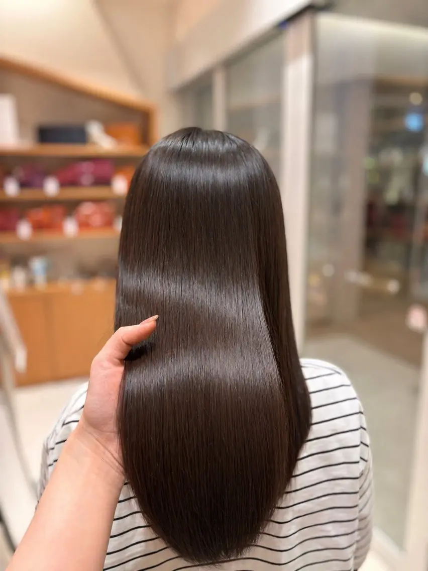 ミディアム カラー ヘアカラー トリートメント 💎ツヤ髪ストレート カラー💎かのんのヘアスタイル