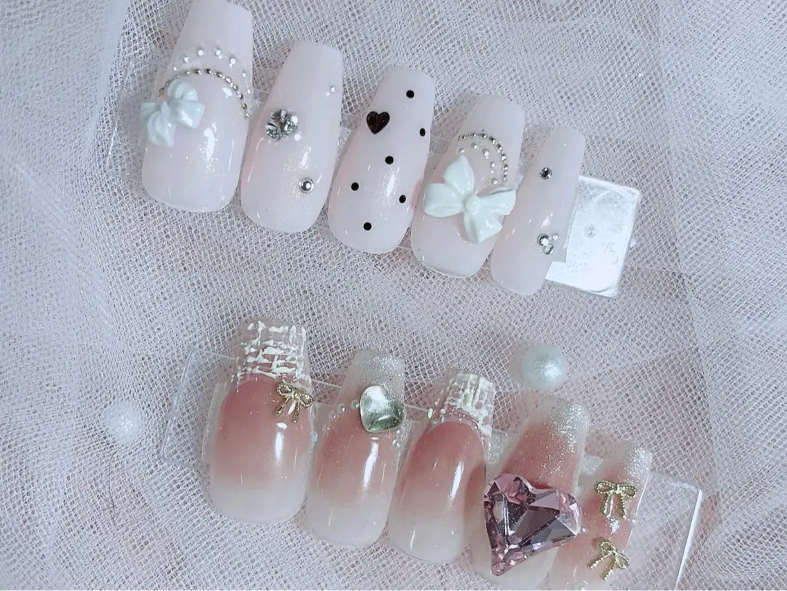 ネイル ハンドネイル RiLion💗 Risa🦋💜のネイルデザイン
