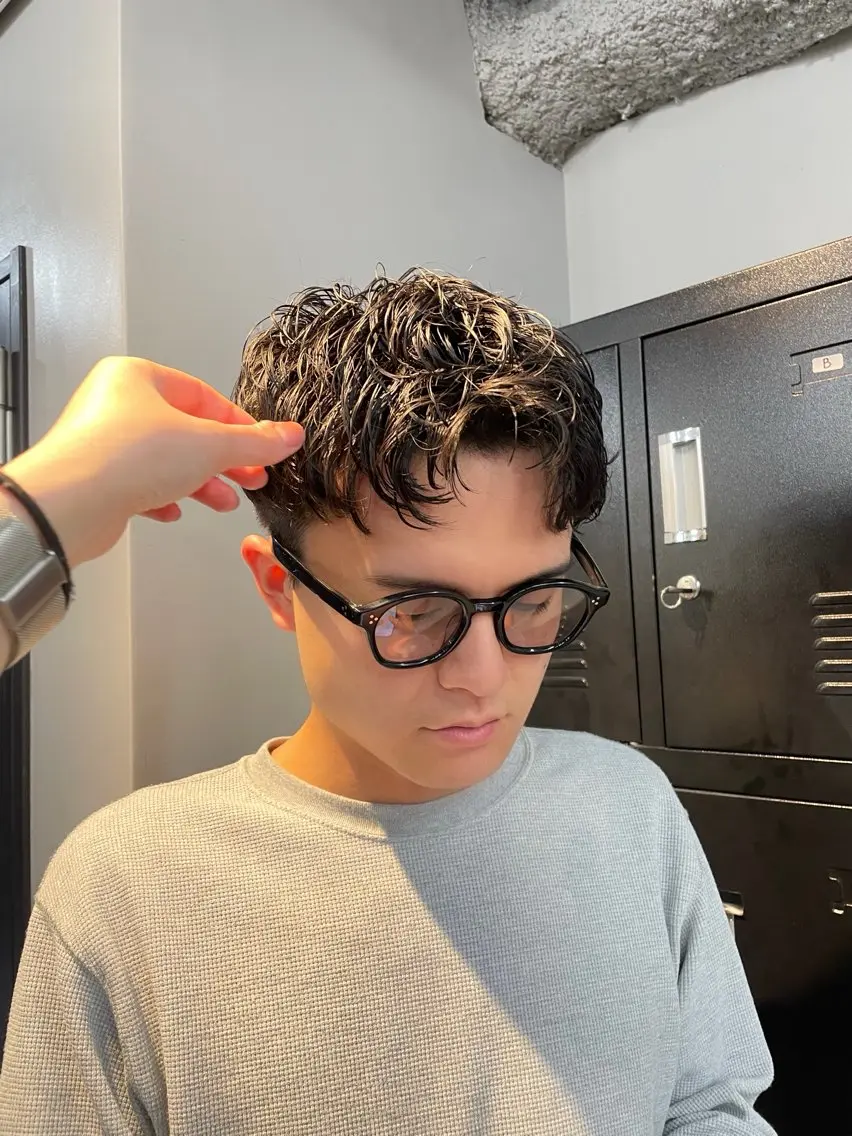 ショート パーマ メンズ カット パーマ トリートメント 新宿/透明感カラー/ 髪質改善/桜良のヘアスタイル