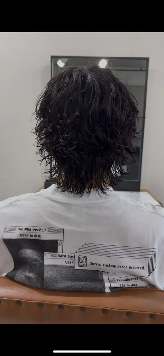 パーマ メンズ メンズパーマ メンズウルフカット ウルフカット 下北沢メンズパーマ 特化園田 楓莉のヘアスタイル