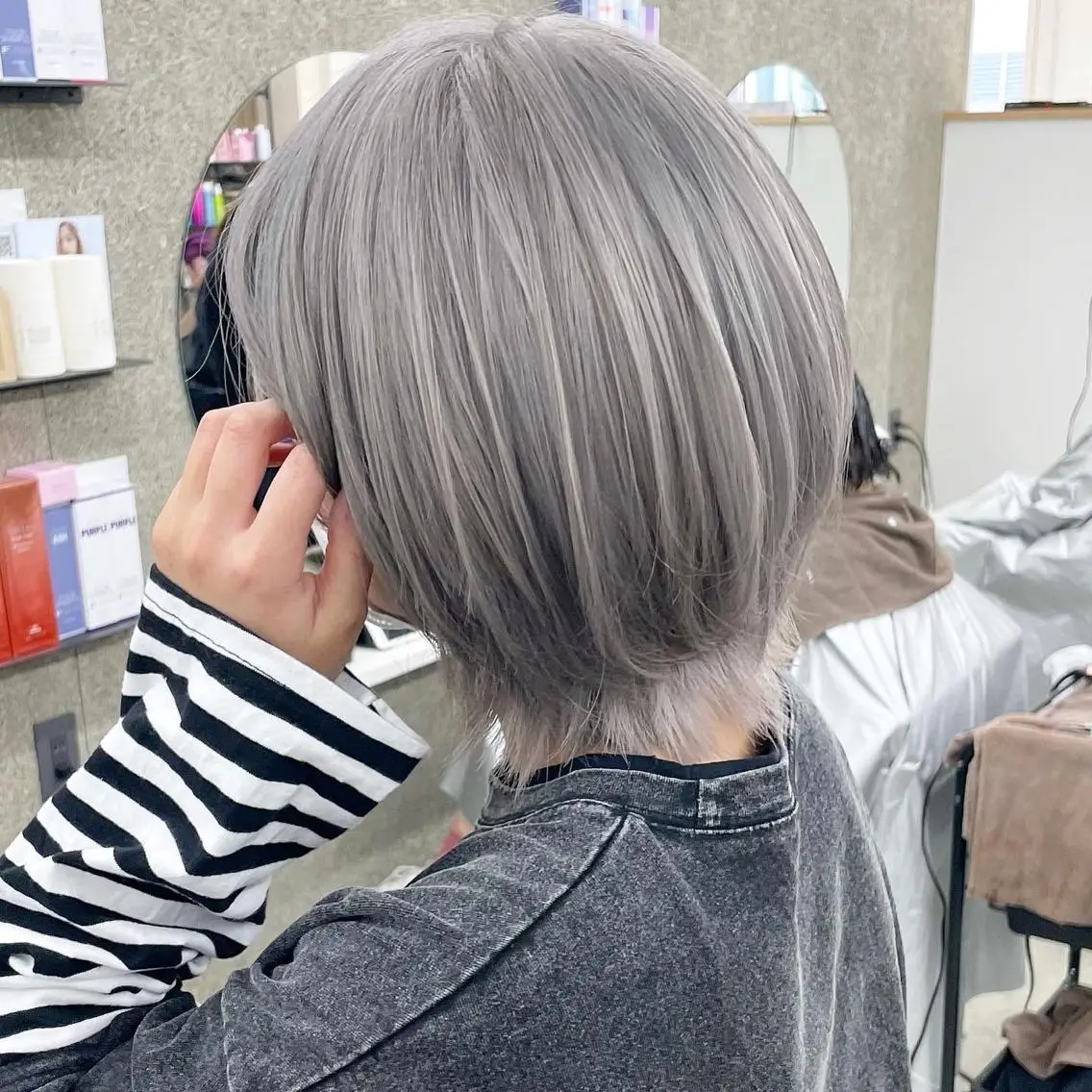 ショート カラー ヘアカラー トリートメント Lull1人美容室 バレイヤージュのヘアスタイル