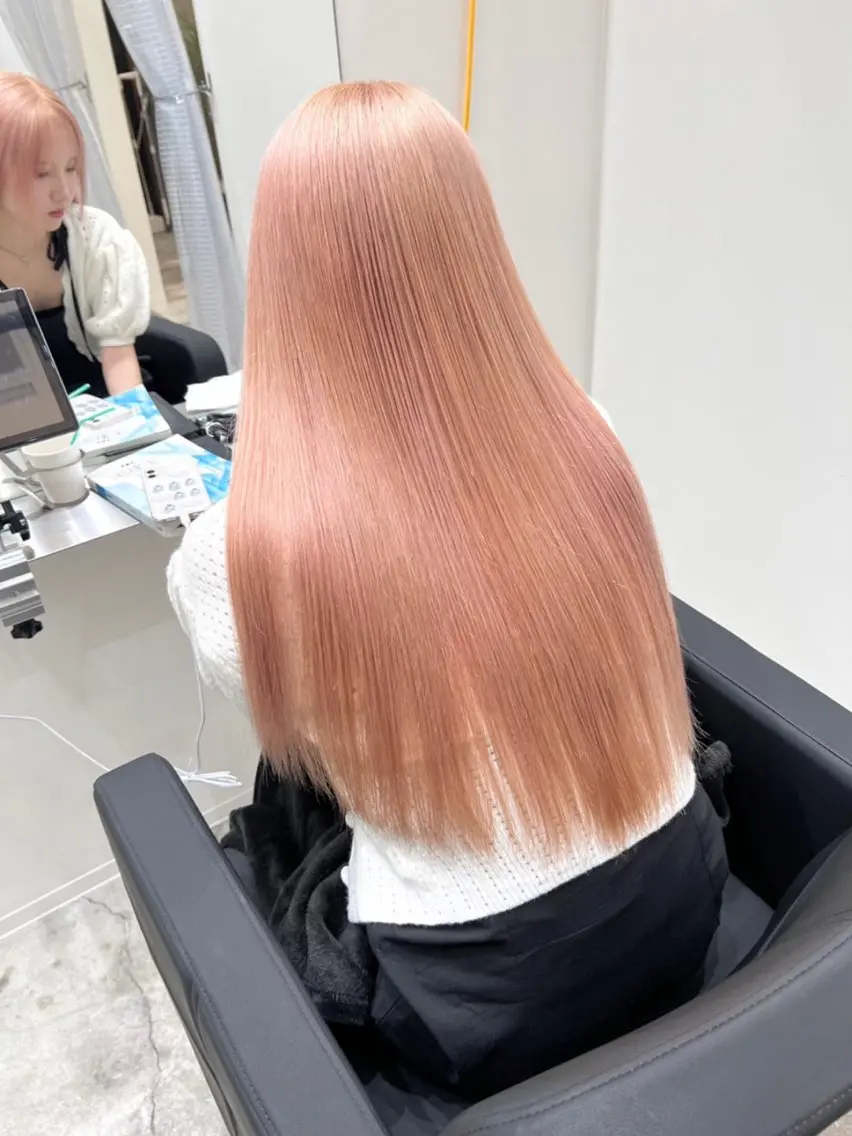 カラー ヘアカラー 河合 愛実のヘアスタイル