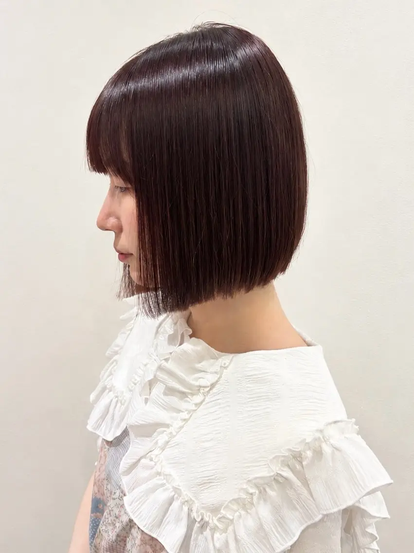 ショート 切りっぱなしボブ ピンクブラウン ボブ カット ヘアカラー トリートメント レイヤー/髪質改善 /縮毛矯正/艶カラーのヘアスタイル