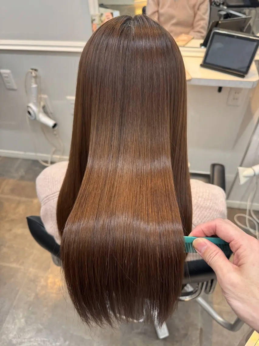 セミロング トリートメント ウィステリア アネックスのヘアスタイル