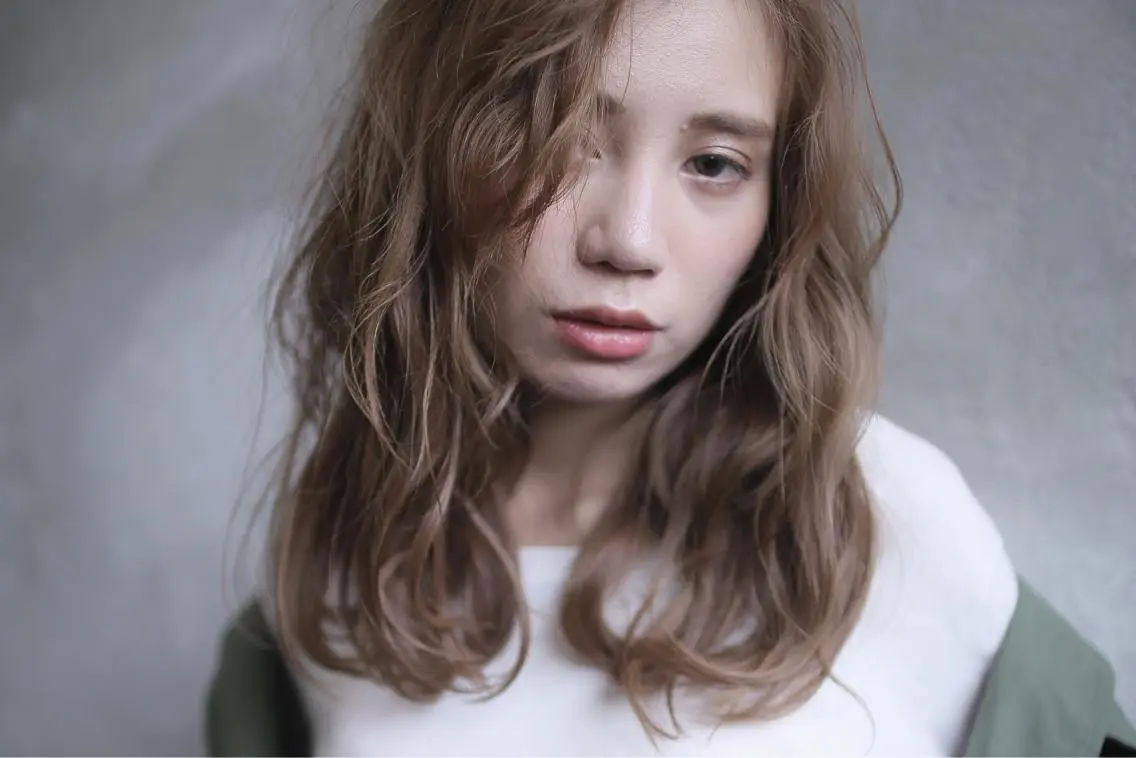 セミロング パーマ 坂本 裕介のヘアスタイル