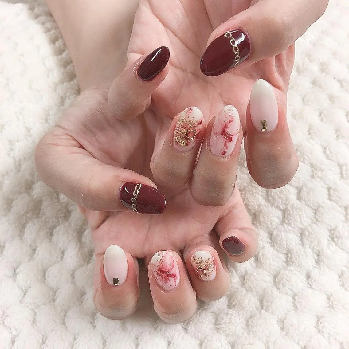 ネイル ボルドー ニュアンスネイル ono megumiのネイルデザイン