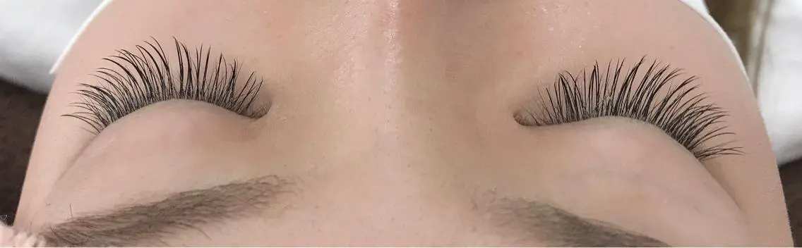 マツエク・マツパ Cカール フラットラッシュ REI eyelashのマツエク・マツパデザイン
