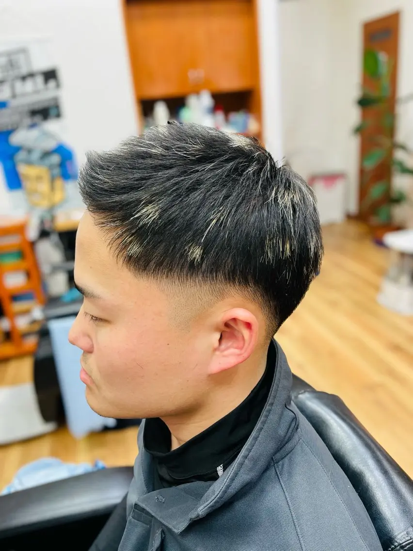 ショート メンズ フェードカット スキンフェード 吉村 拓也のヘアスタイル