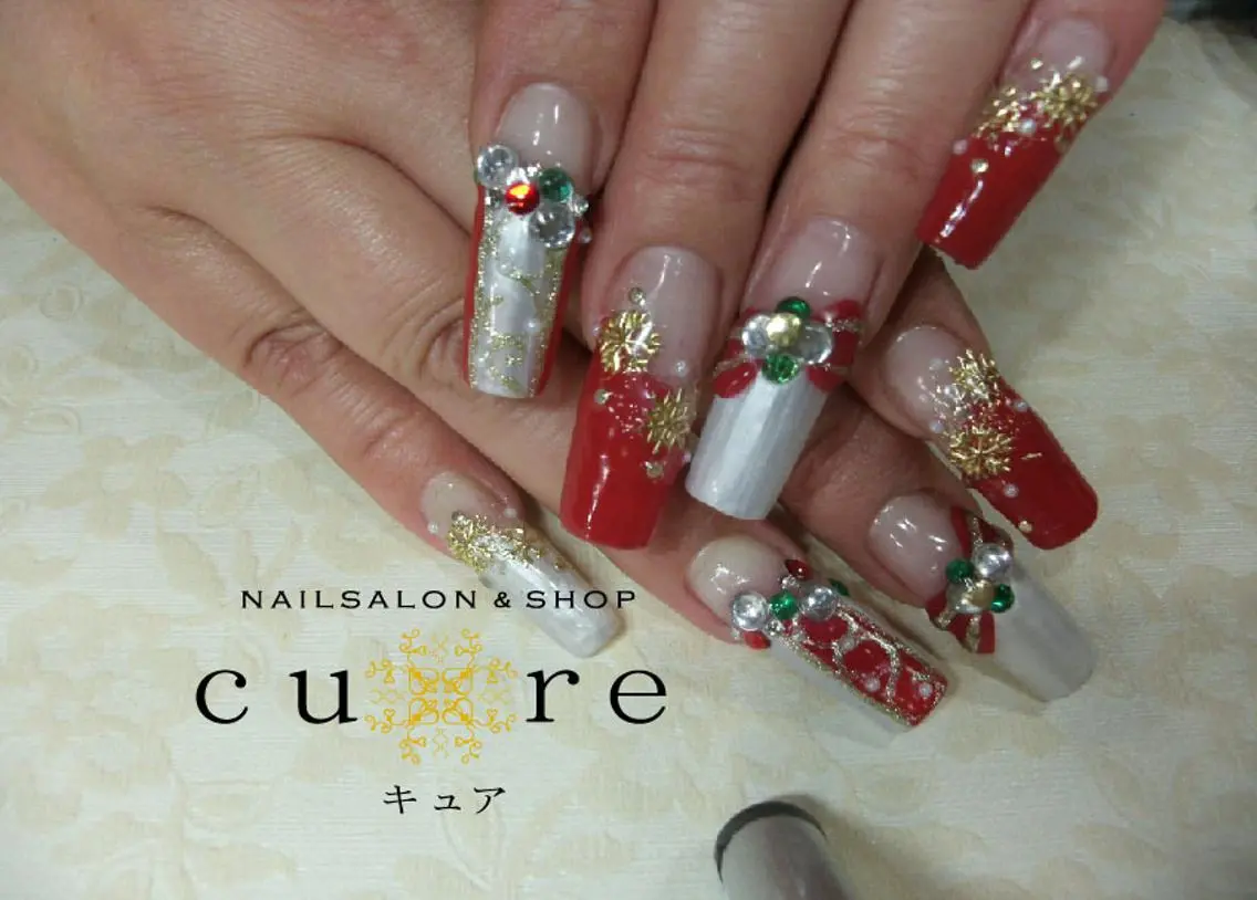 ロング ネイル ロング クリスマス ロングネイル 冬ネイル クリスマス ネイルサロン Cureのネイルデザイン