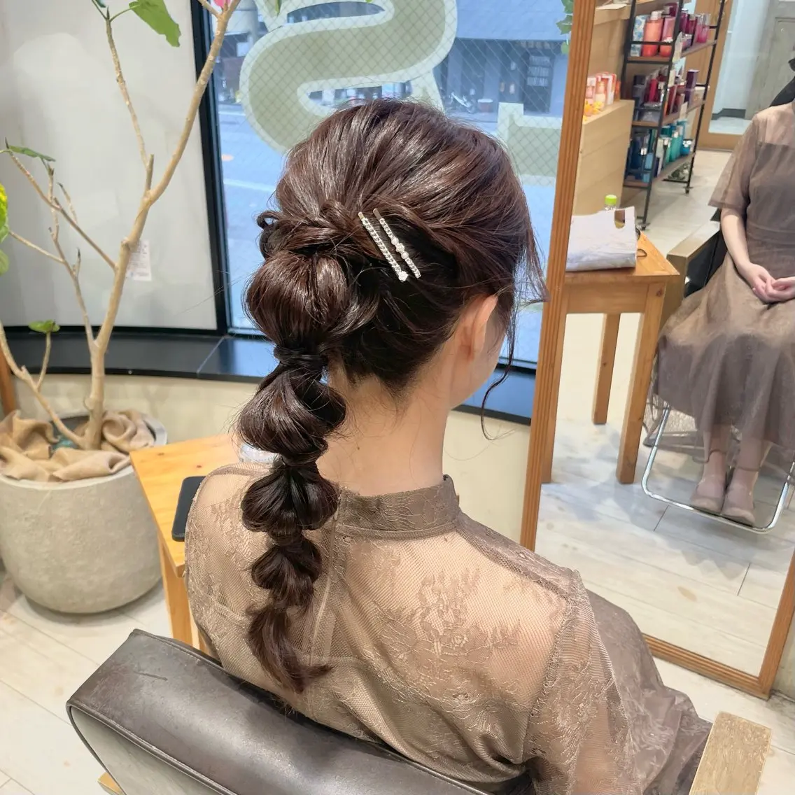 ロング ヘアアレンジ 結婚式・ブライダル ヘアセット アレンジ🎀ツヤ髪✨ 北野亜優実🌱のヘアスタイル
