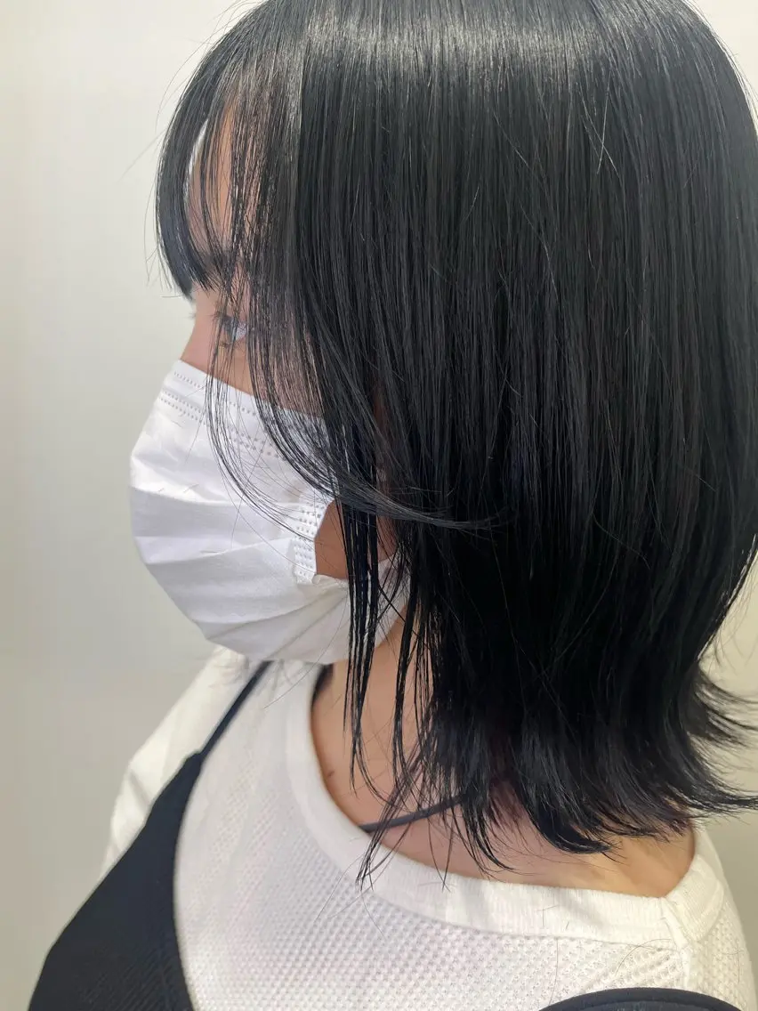 ミディアム カラー 吉田 夏菜のヘアスタイル
