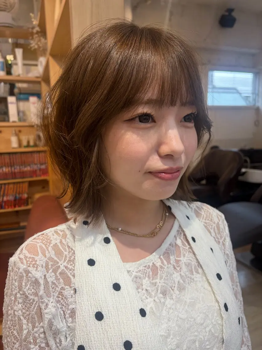 ショート カラー ブラウンカラー 透明感カラー レイヤーカット カット ヘアカラー トリートメント cana 札幌レイヤースタイルのヘアスタイル